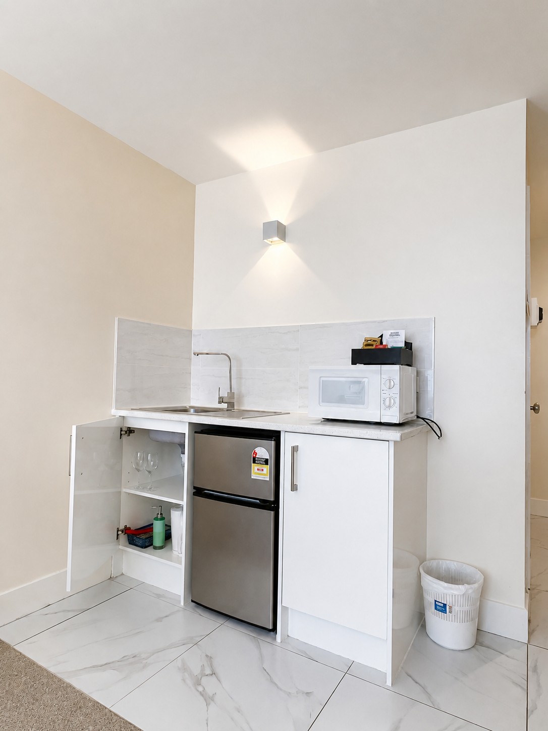 Standard Double | Additional kitchenette detail